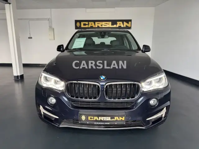 BMW X5 view 3