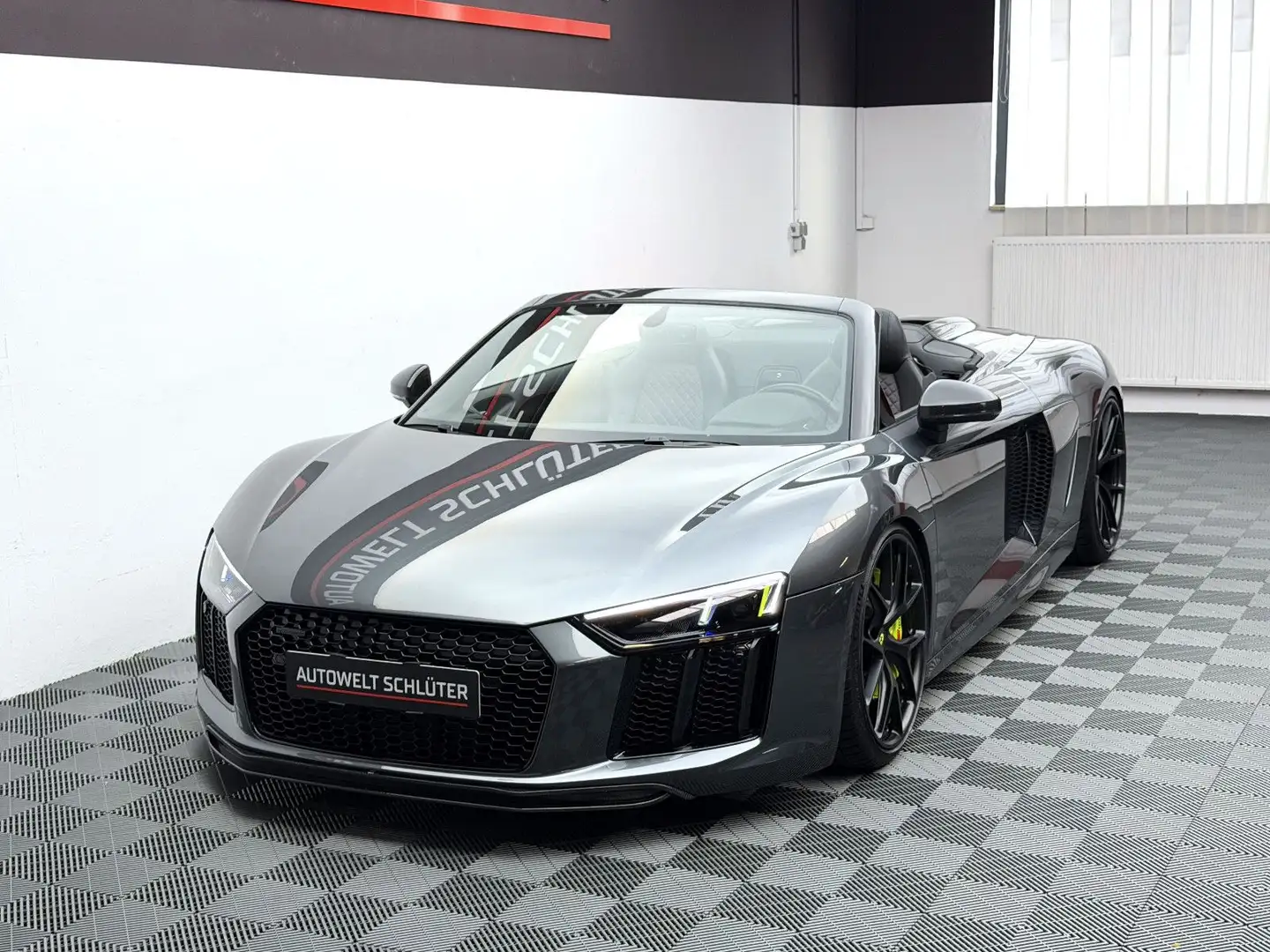 Audi R8 Spyder 5.2 FSI Quattro*Kline Inconel*HRE*KW* Grau - 1