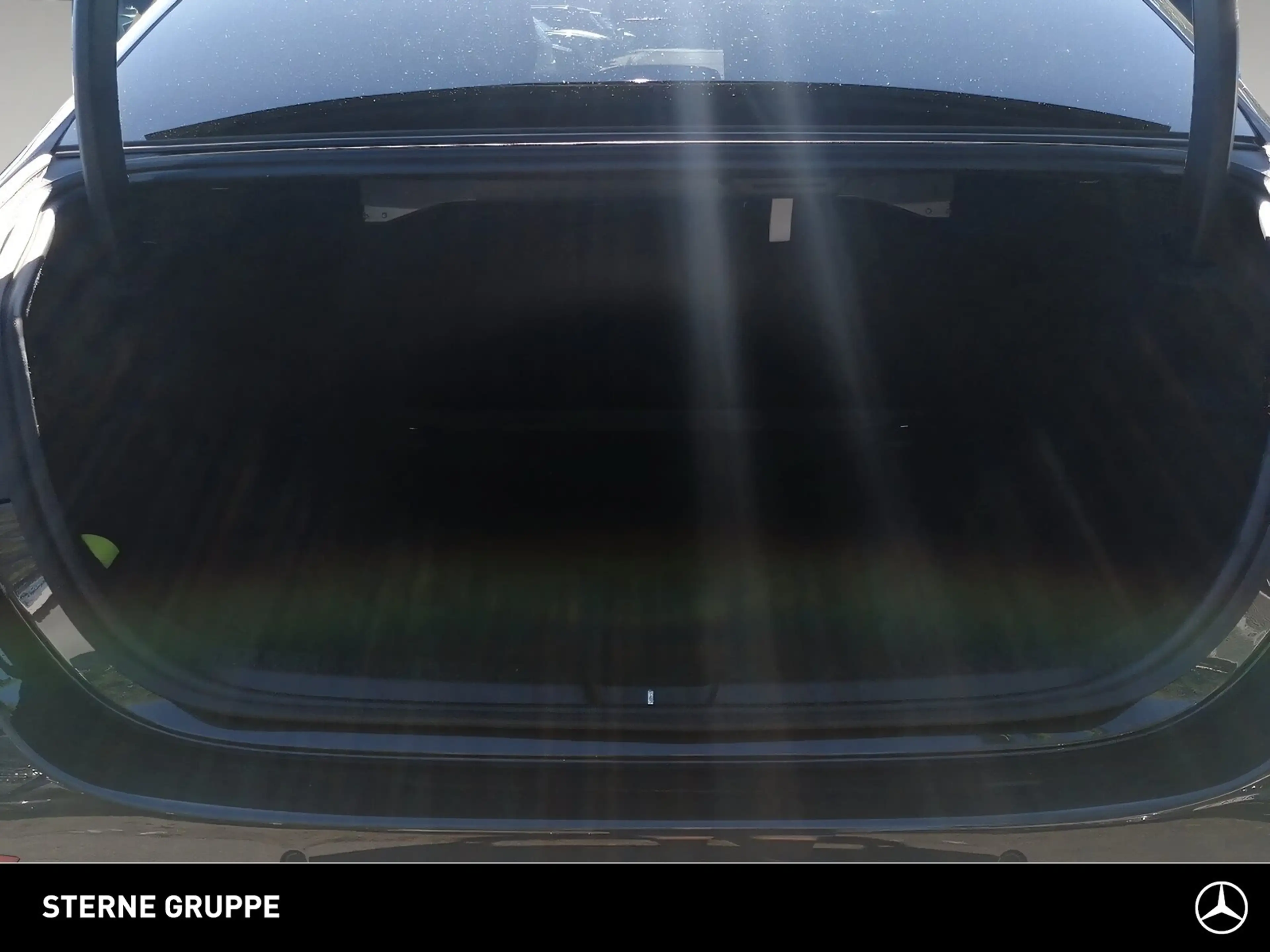 Mercedes-Benz E 450 E 450 d 4M AMG NIGHT AHK Dist Mem 360 Ambi+ Keyl — photo 13
