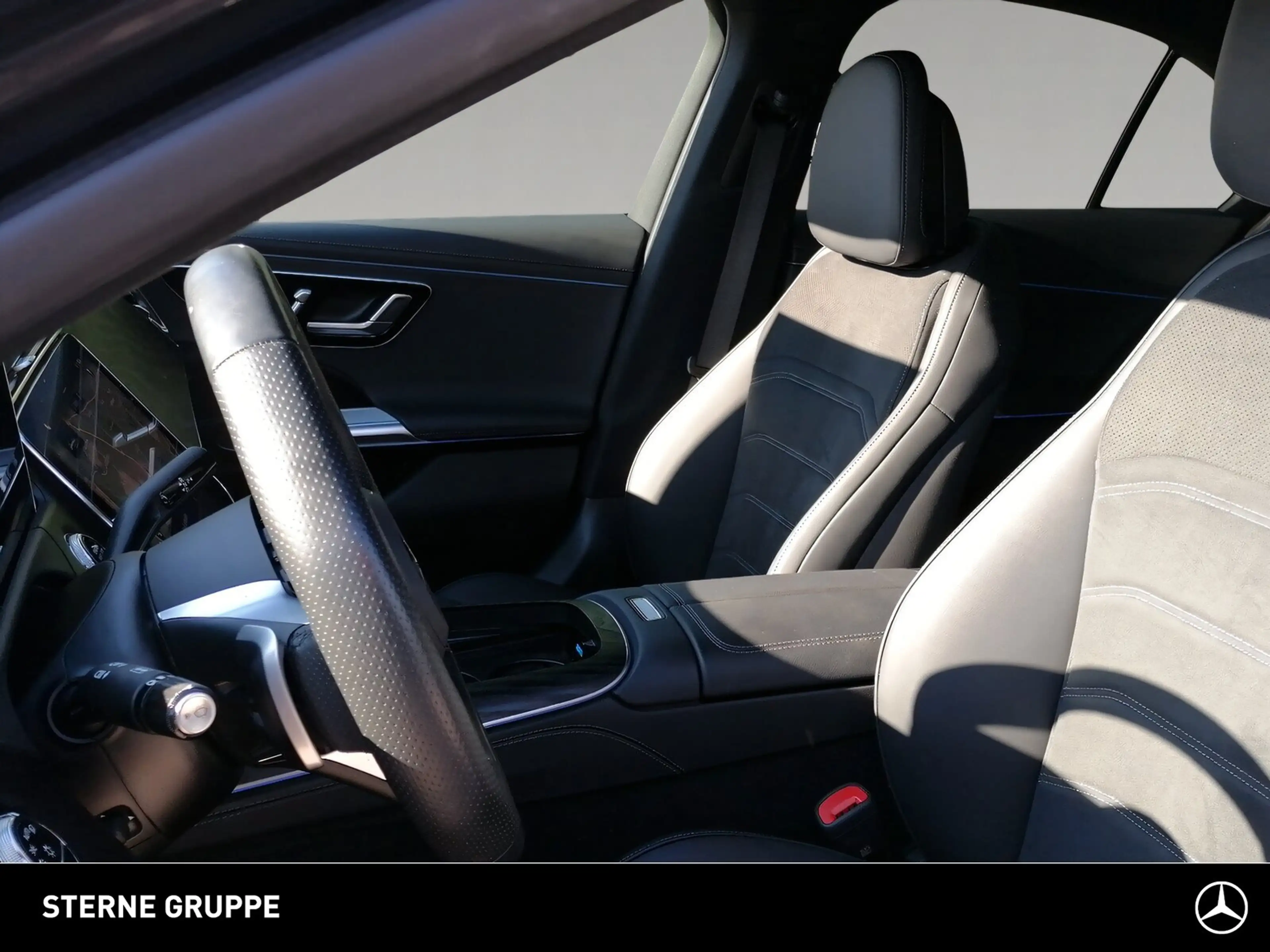 Mercedes-Benz E 450 E 450 d 4M AMG NIGHT AHK Dist Mem 360 Ambi+ Keyl — photo 11