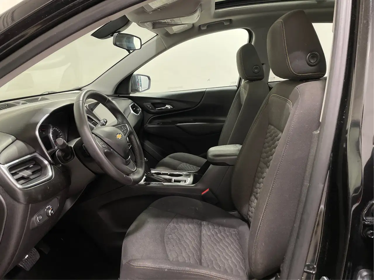 Chevrolet Equinox снимка Chevrolet Equinox