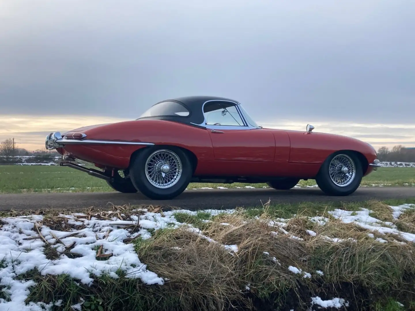 Jaguar E-Type Series 1 (Only 30.000 km!) Red - 2