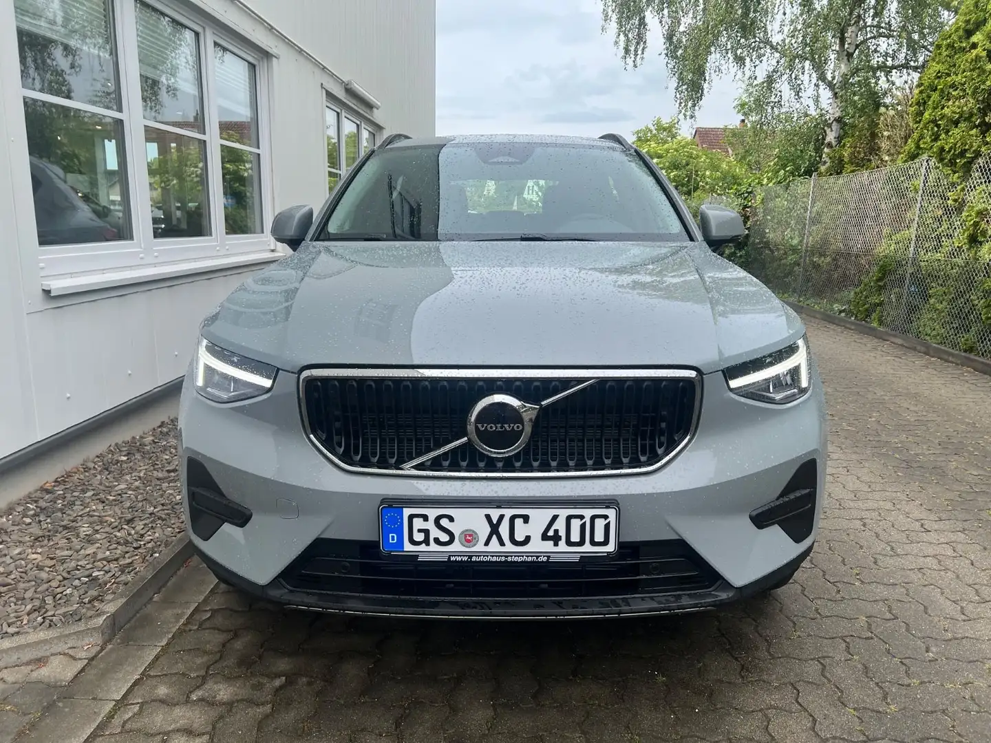 Volvo XC40 B3 Geartronic Essential GARANTIE Grau - 2