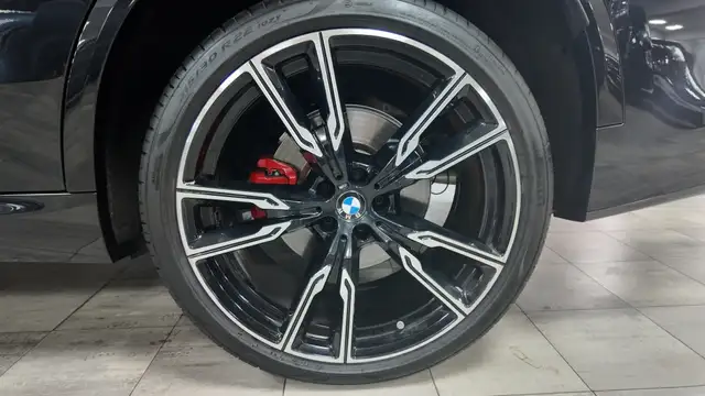 BMW X5 view 15