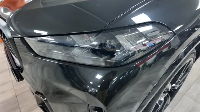 BMW X5 view 10