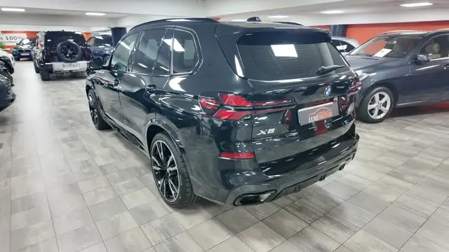 BMW X5 view 4