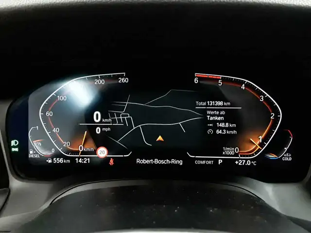 BMW 3 Series view 11