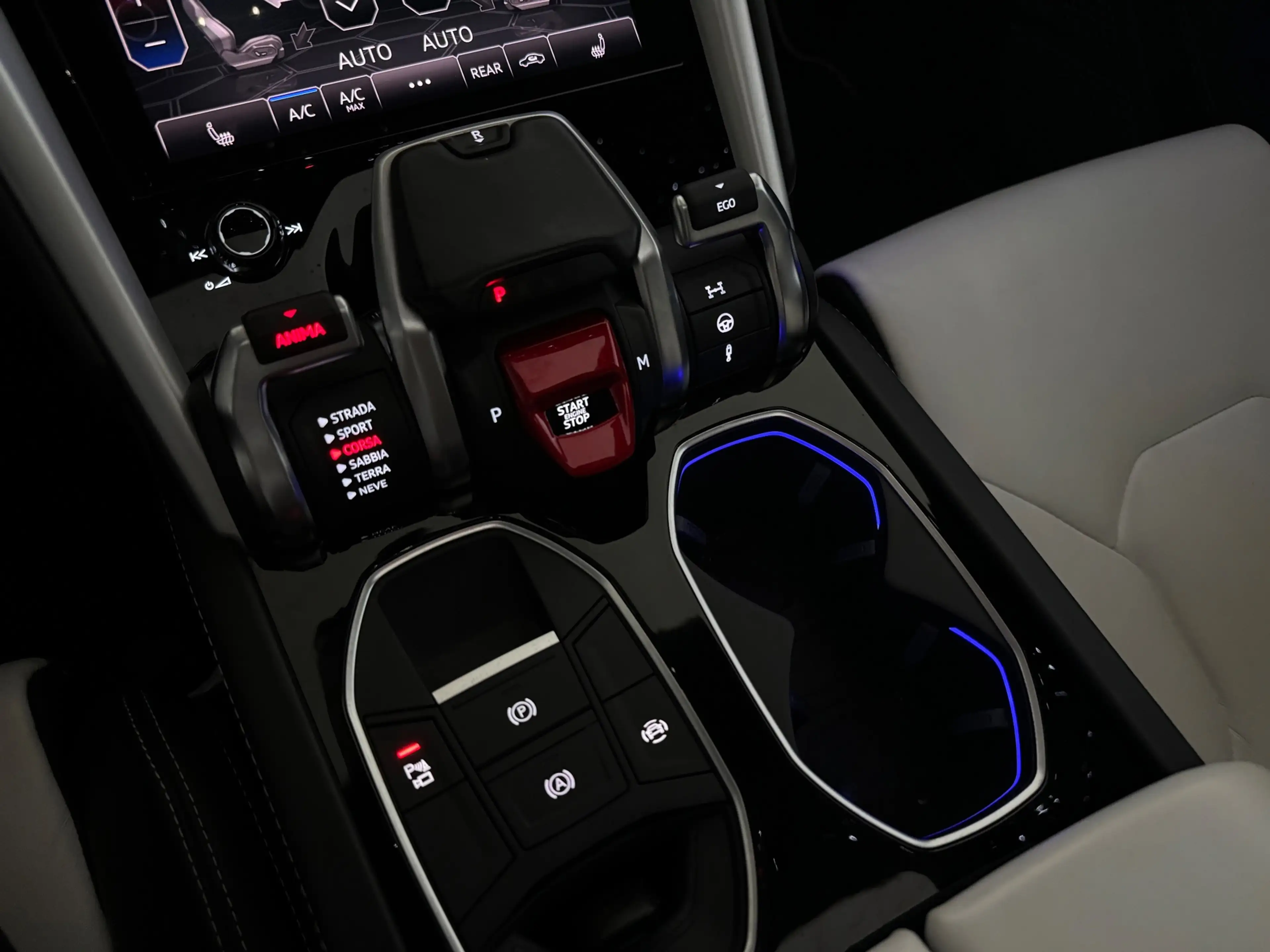 Lamborghini Urus 4.0 V8 Mansory Pano|Carbon|B&O 3D|HuD|Memory|360 — photo 15