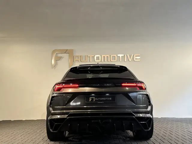 Lamborghini Urus view 14