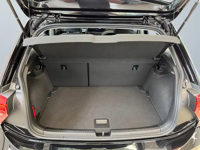 Volkswagen Polo view 14