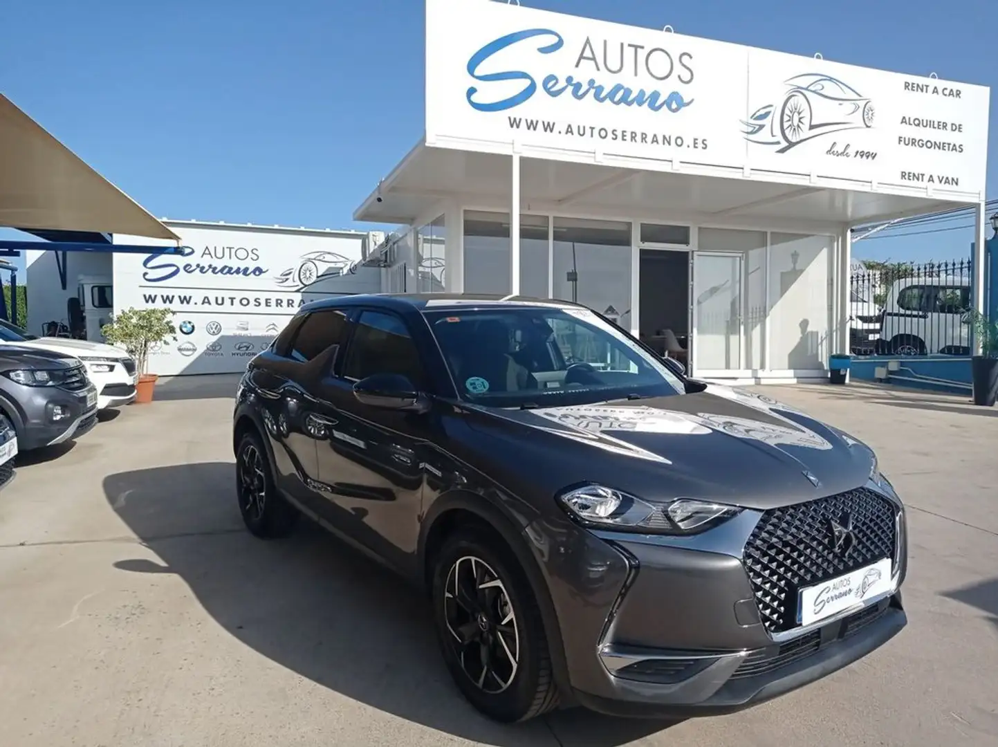 DS Automobiles DS 3 CROSSBACK BlueHDi 81 kW Manual SO CHIC Gris - 1
