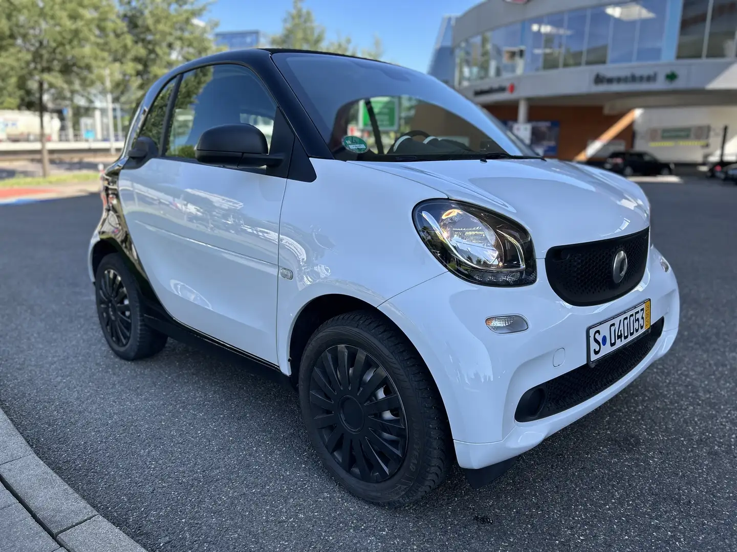 smart forTwo 1.0 basis Weiß - 1