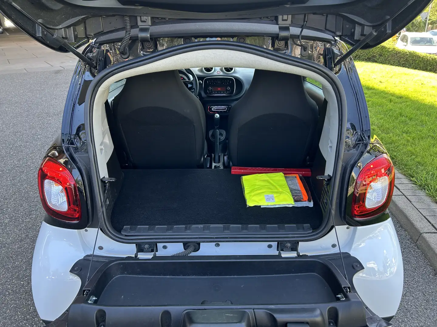 smart forTwo 1.0 basis Weiß - 2