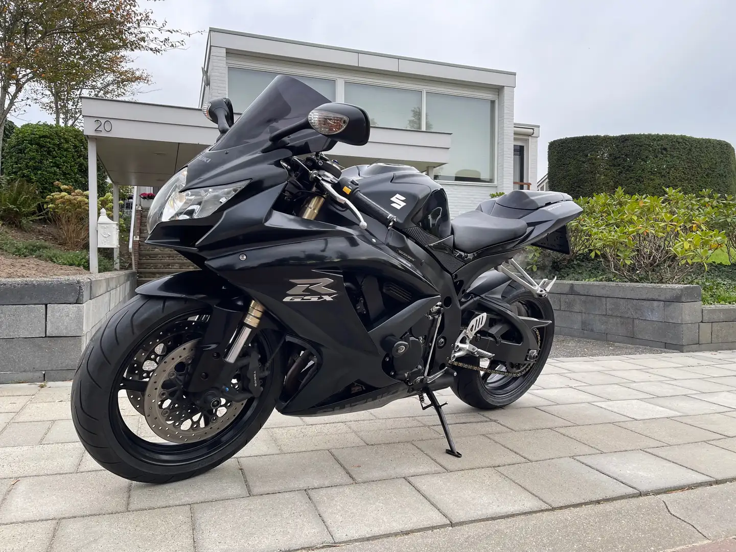 Suzuki GSX-R 600 Zwart - 1