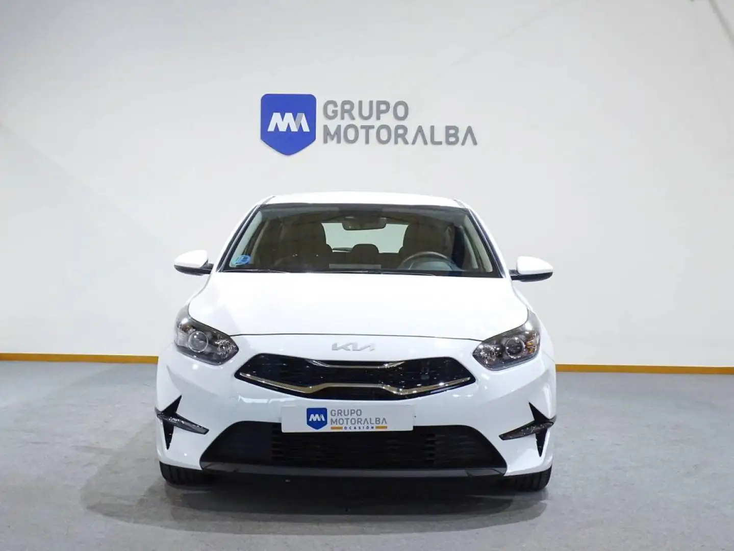 Kia Ceed / cee'd 1.6 MHEV iMT Drive 136 Fehér - 2