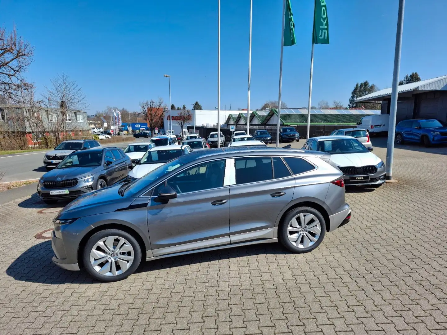 Skoda Enyaq 60 204 PS AHZV/PLUS Paket Winter sofort - 2