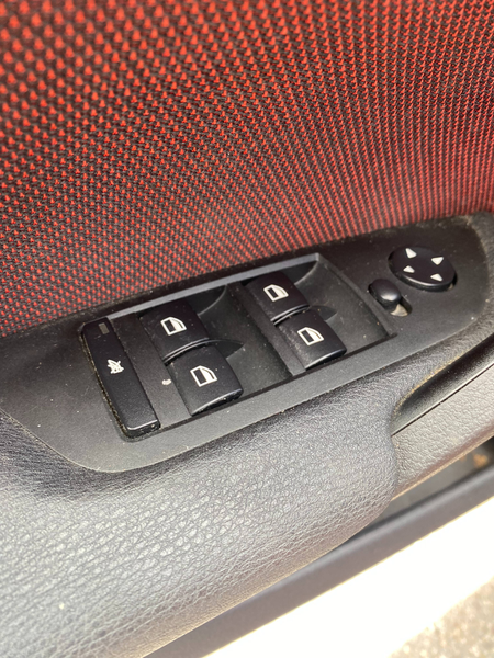 BMW X1 xDrive 20 i — photo 9