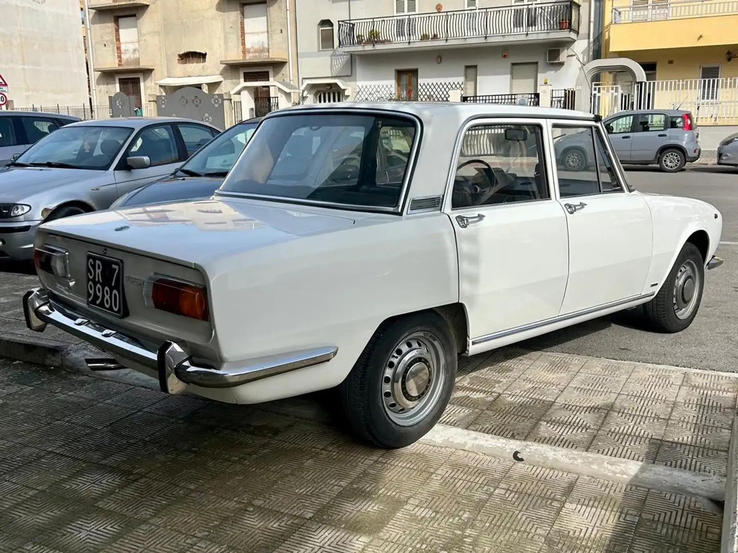 Alfa Romeo 1750 Weiß - 2