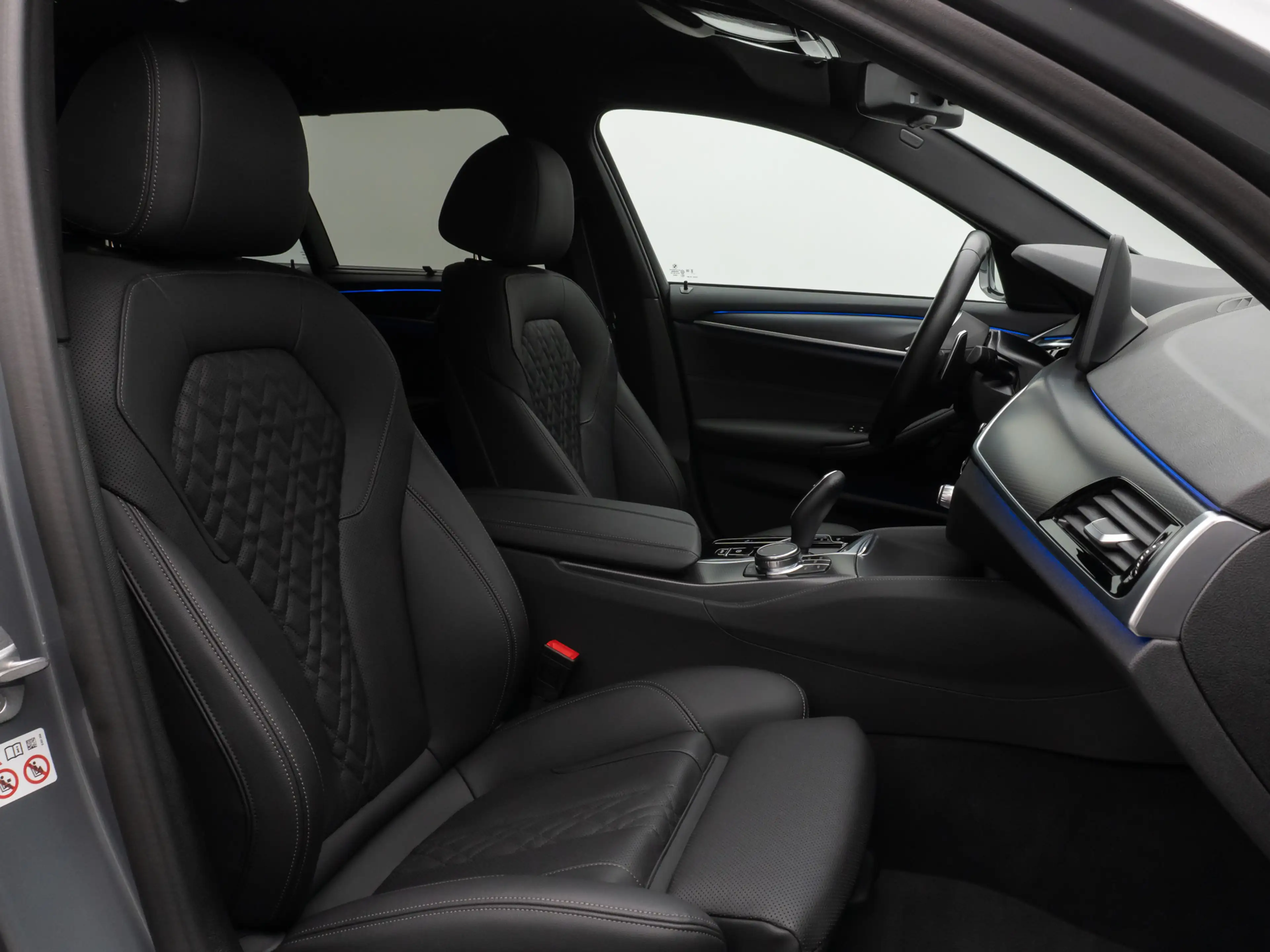 BMW 530 M Sport Pro Kamera Laser HUD HiFi DAB — photo 36