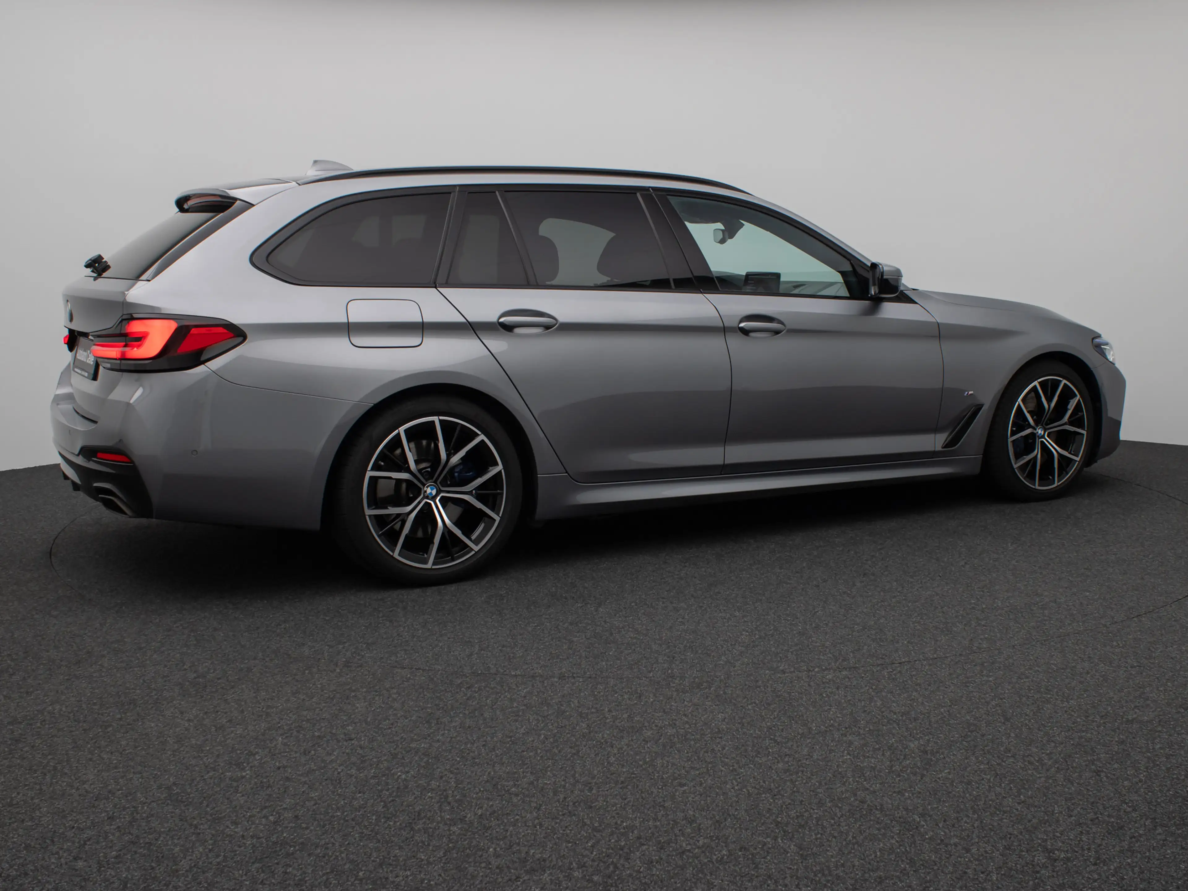 BMW 530 M Sport Pro Kamera Laser HUD HiFi DAB — photo 6