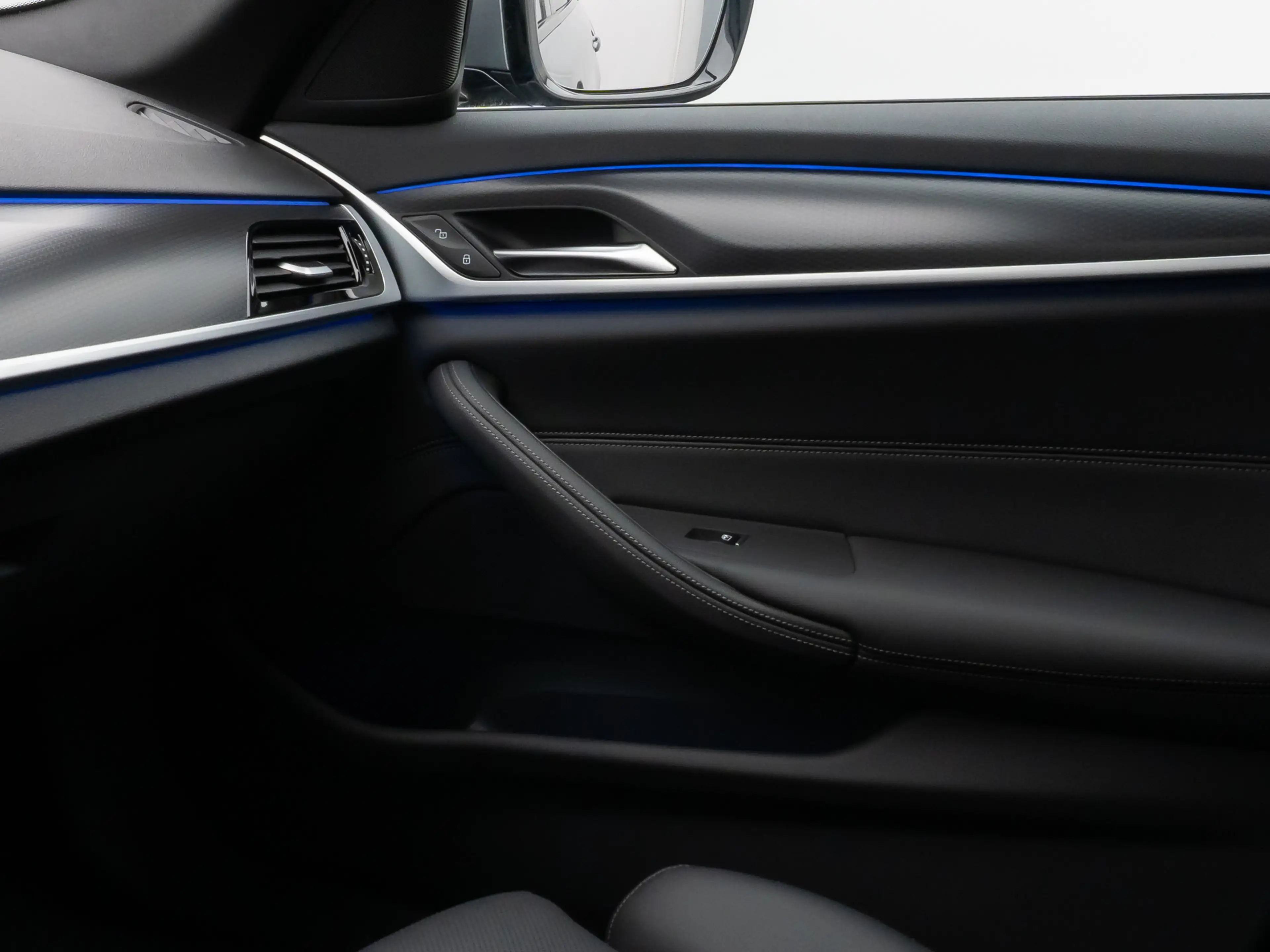 BMW 530 M Sport Pro Kamera Laser HUD HiFi DAB — photo 33