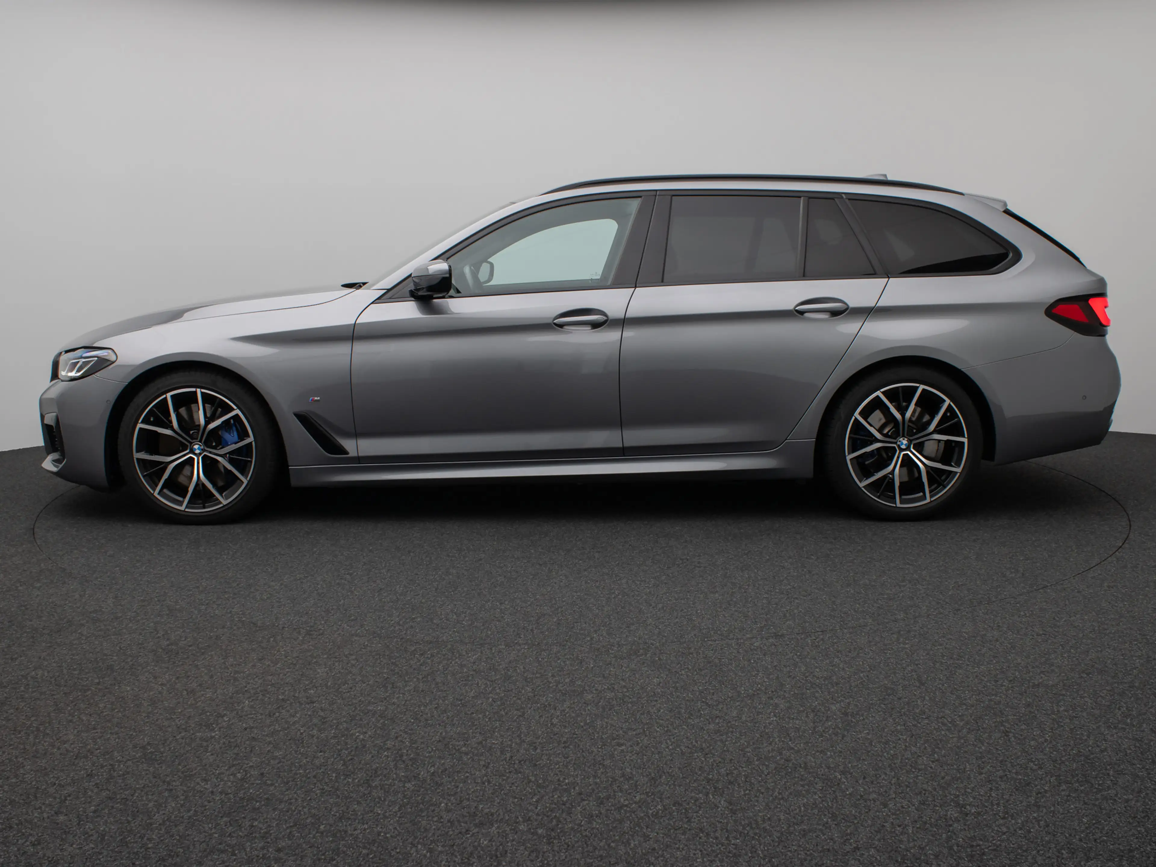 BMW 530 M Sport Pro Kamera Laser HUD HiFi DAB — photo 11