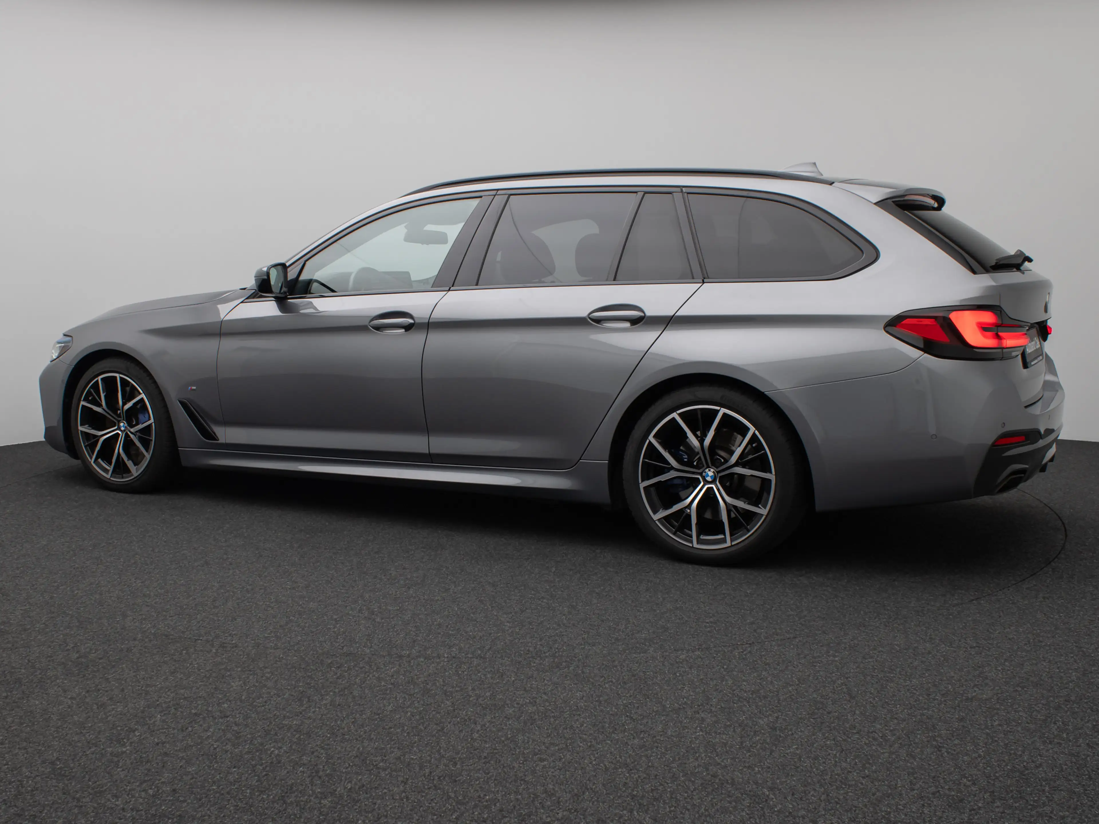 BMW 530 M Sport Pro Kamera Laser HUD HiFi DAB — photo 10