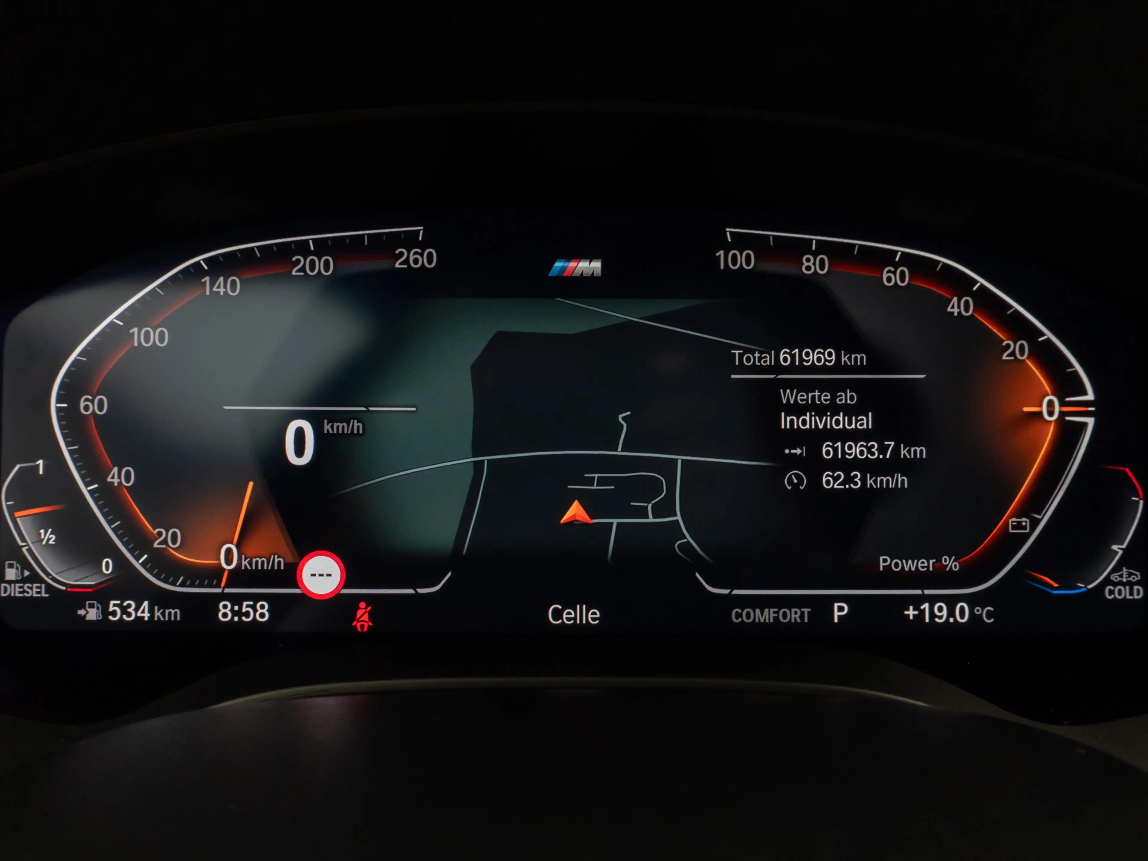 BMW 530 M Sport Pro Kamera Laser HUD HiFi DAB — photo 41