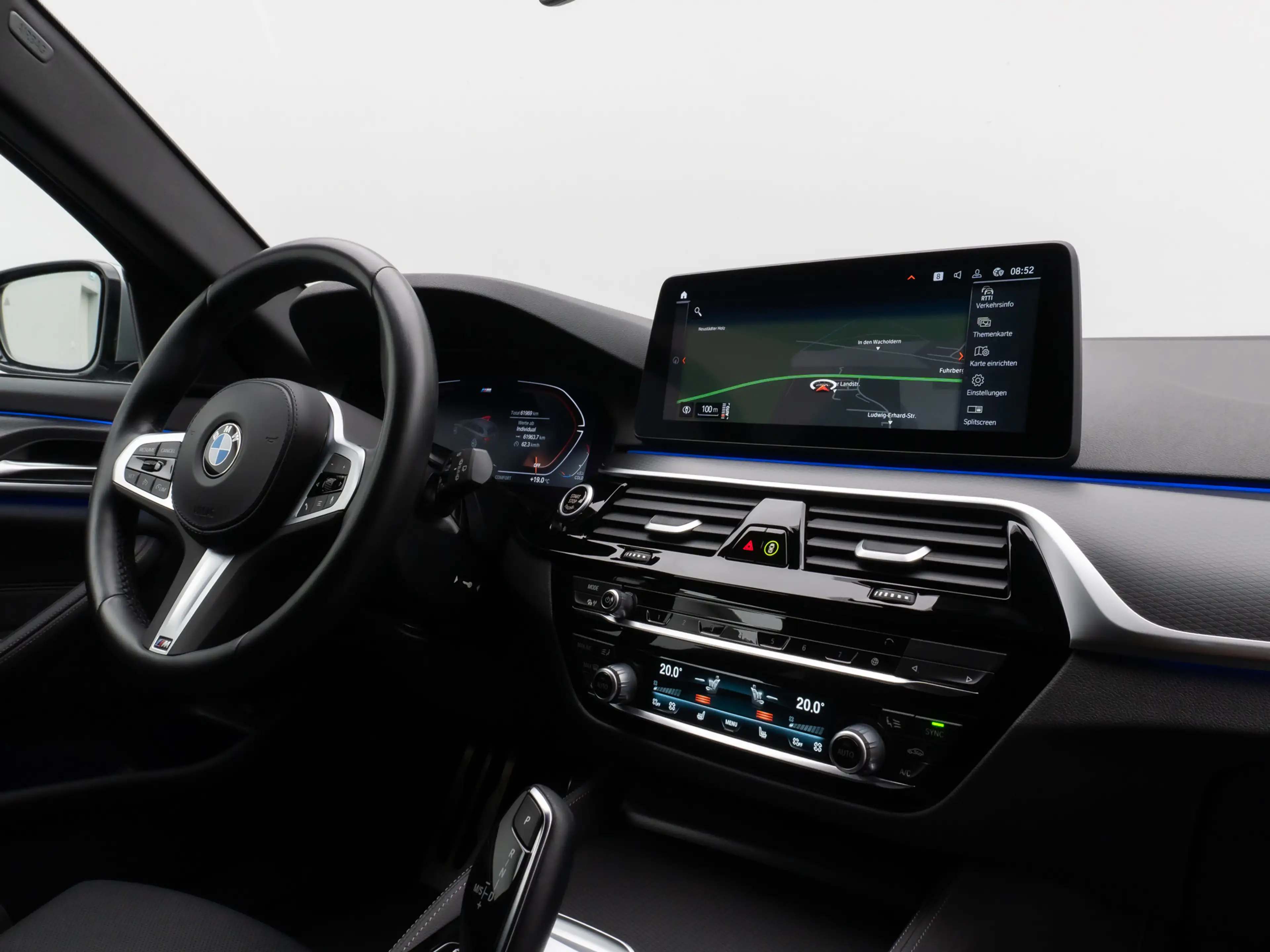 BMW 530 M Sport Pro Kamera Laser HUD HiFi DAB — photo 37