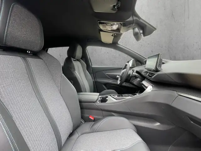 Peugeot 3008 view 13