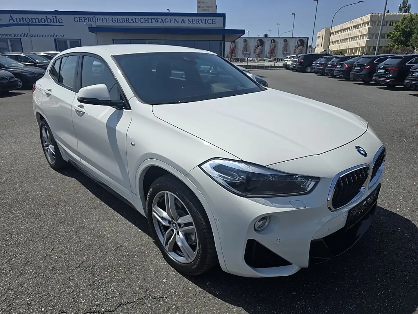 BMW X2 sDrive 18d M Sport Aut. Weiß - 1