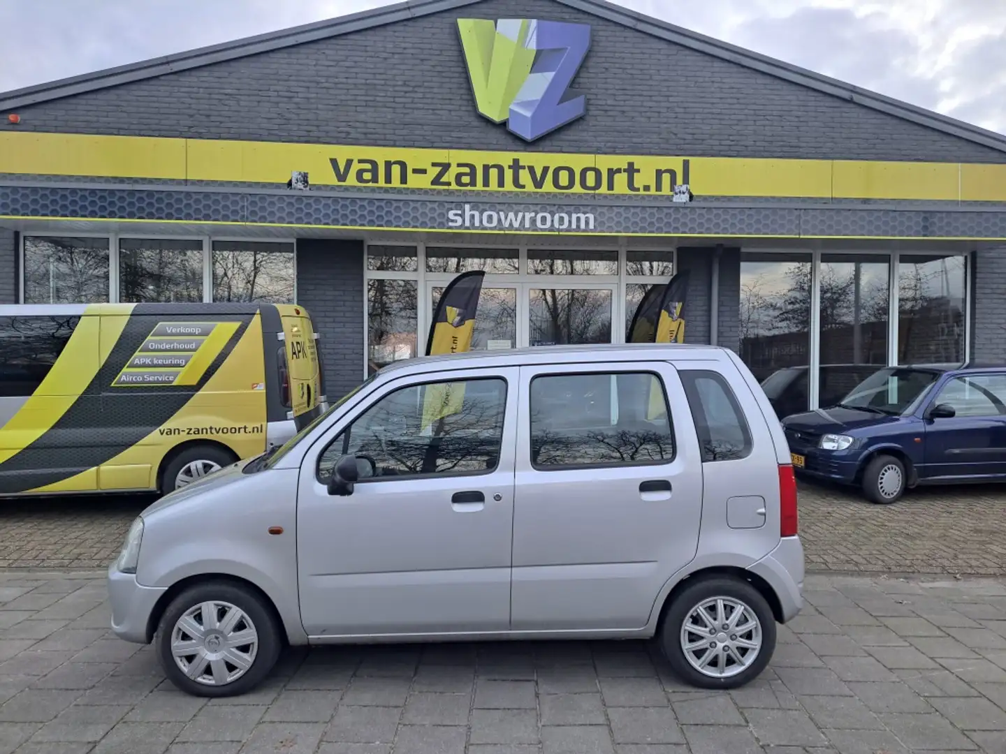 Opel Agila 1.0-12V Essentia Gris - 2