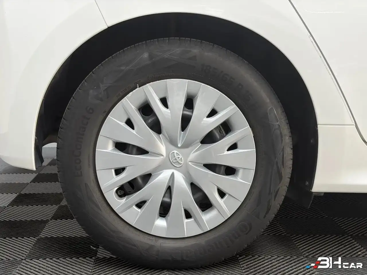 Toyota Yaris Yaris — photo 17