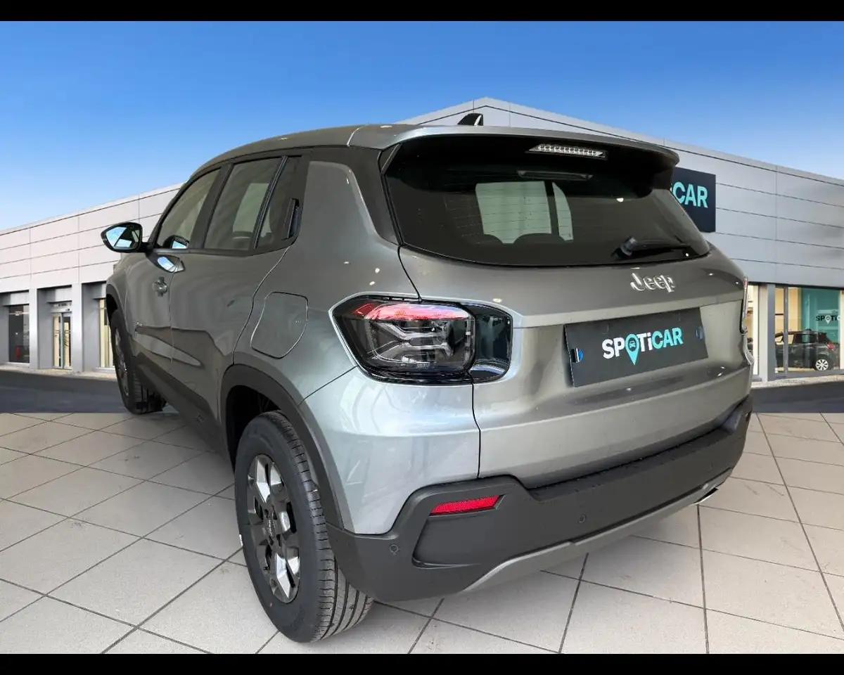 Jeep Avenger 1.2 Turbo e-Hybrid MHEV Longitude 3