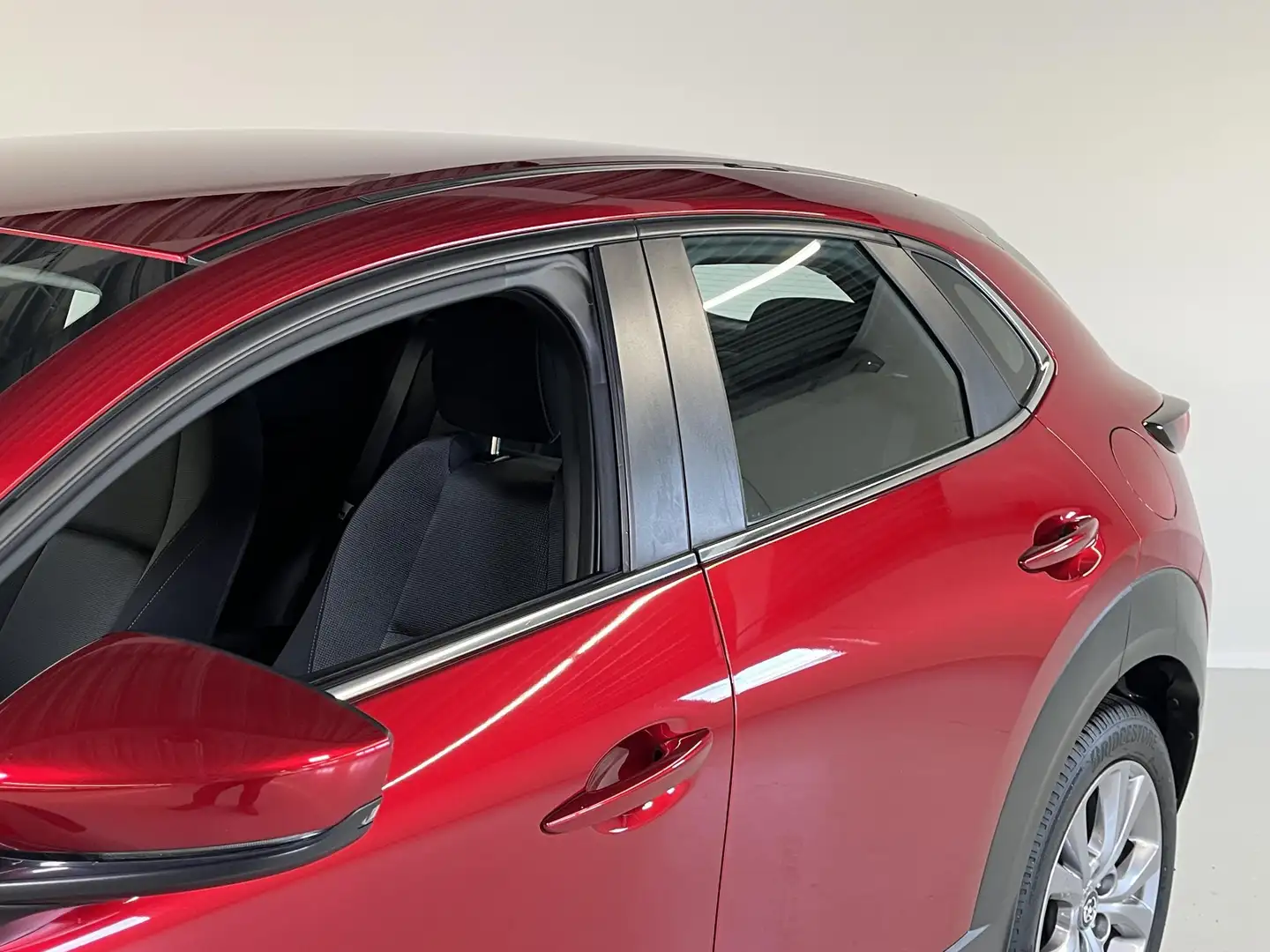 Mazda CX-30 2.0 e-SkyActiv-X M Hybrid Comfort Rood - 2