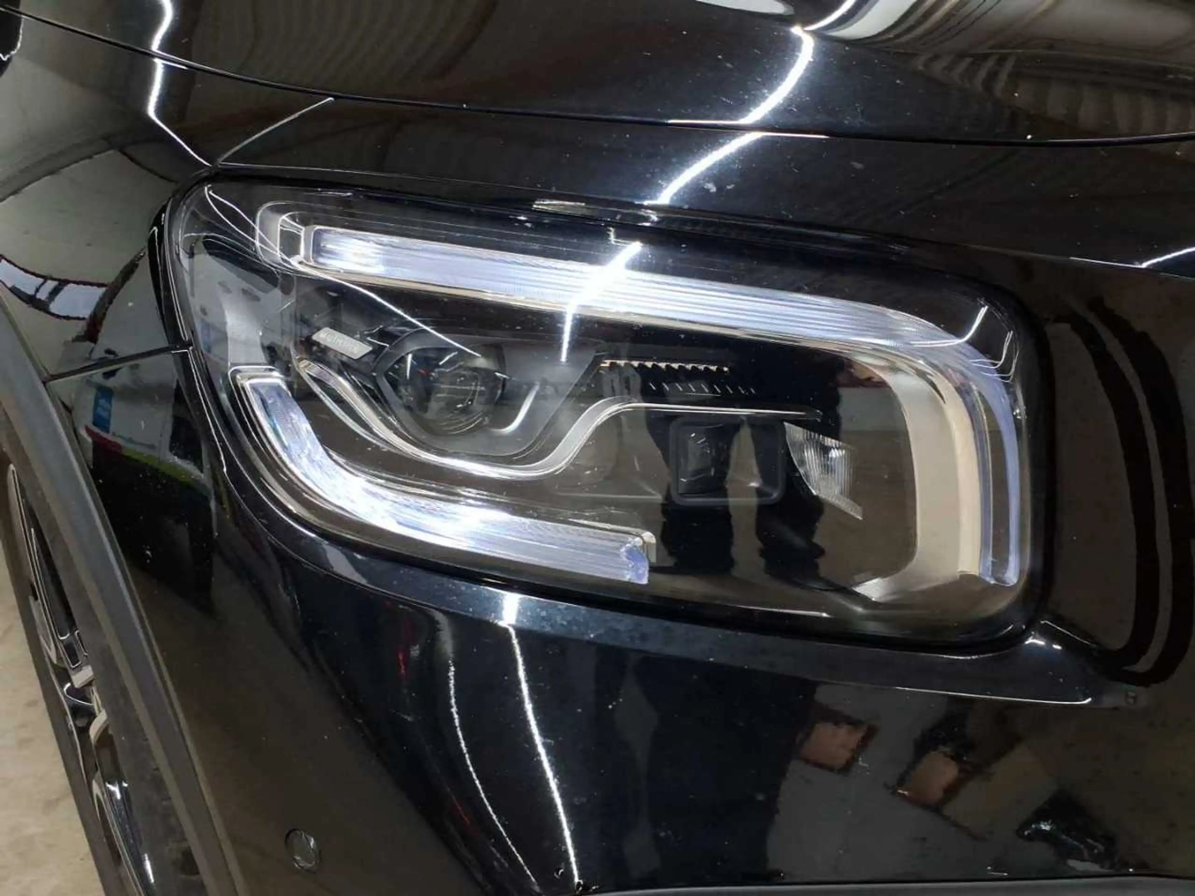 Mercedes-Benz GLB 220 GLB 220d-AMG AHK Beam PANO BusiP AssiP — photo 18