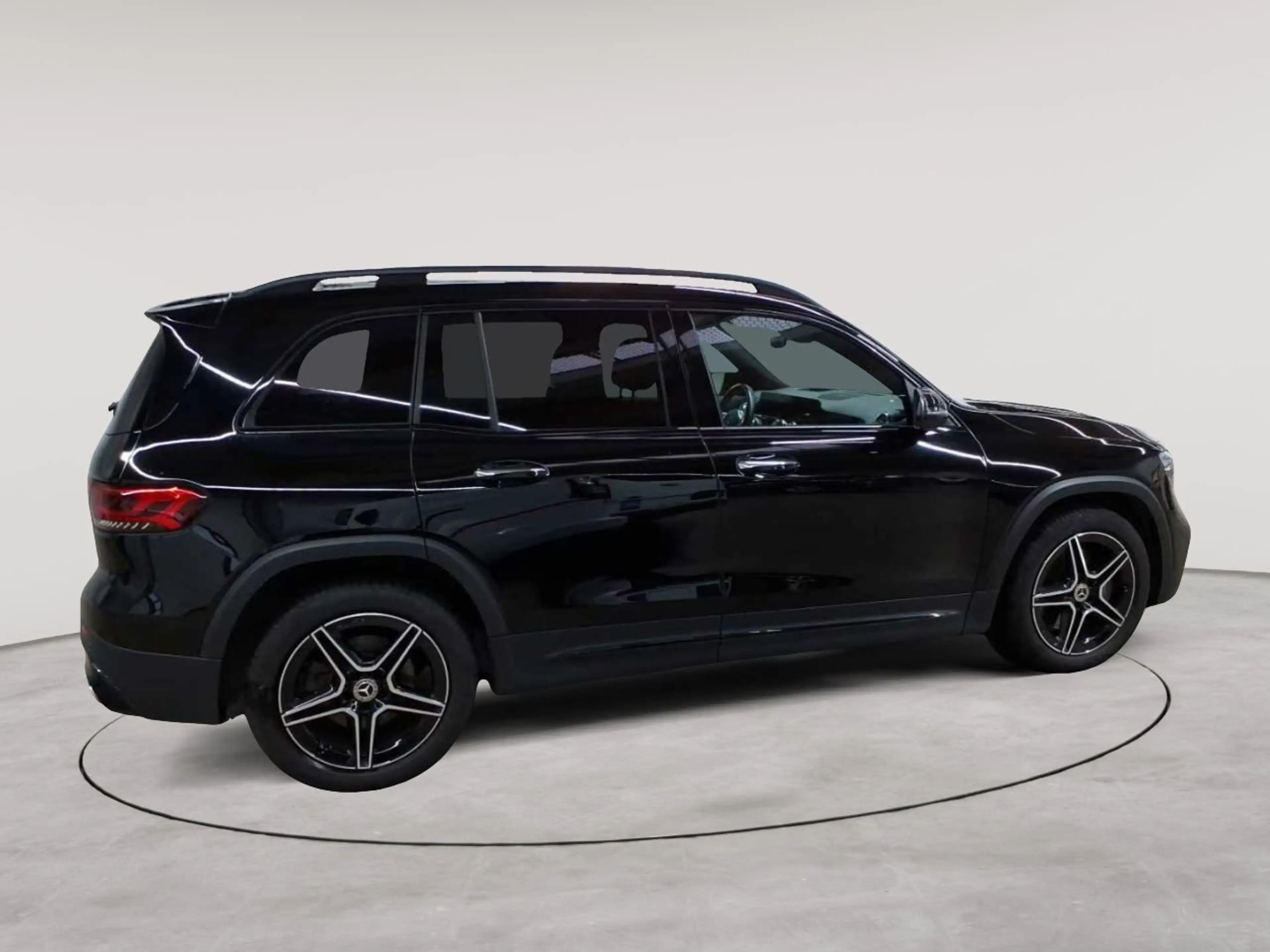 Mercedes-Benz GLB 220 GLB 220d-AMG AHK Beam PANO BusiP AssiP — photo 3