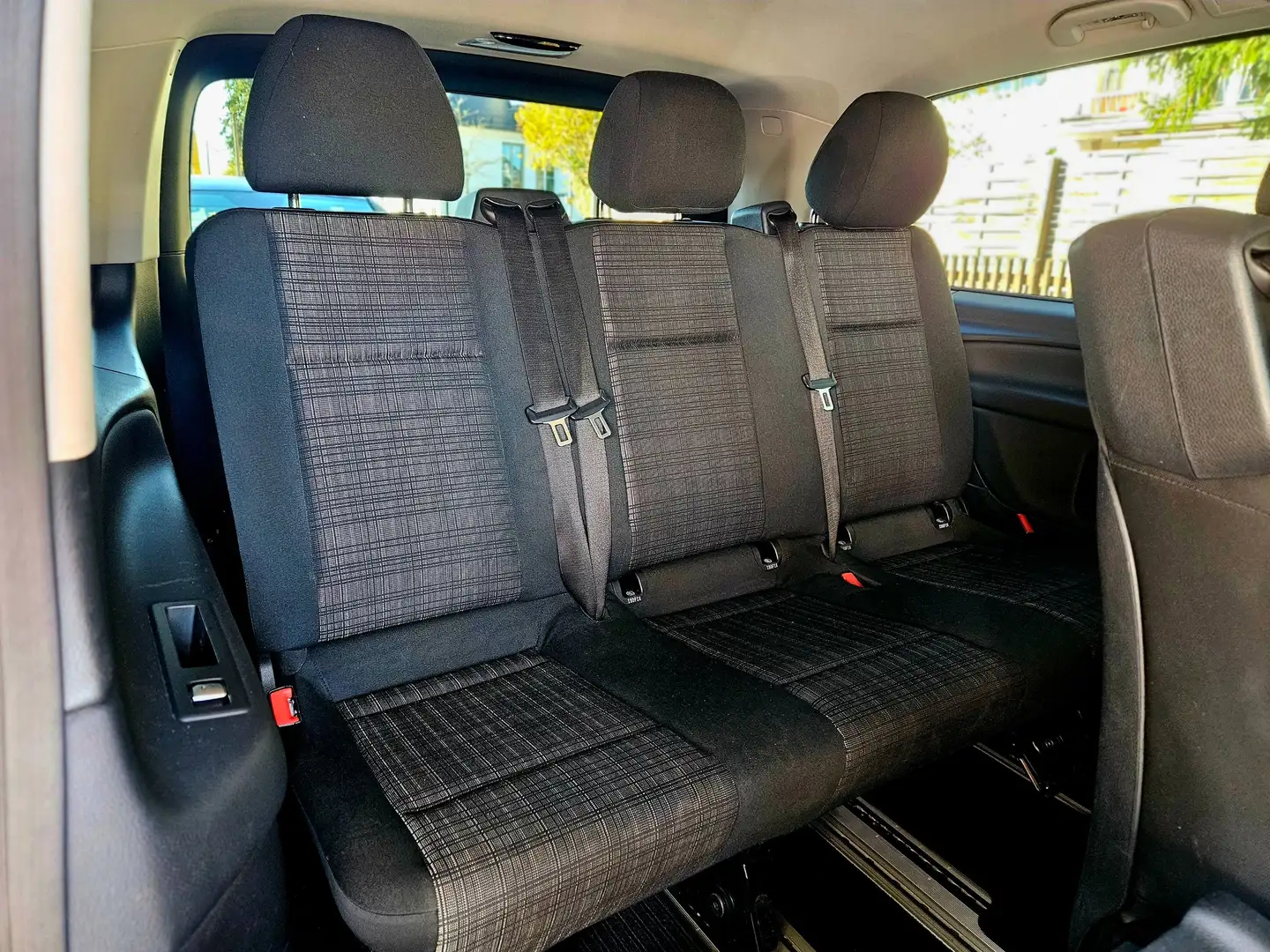 Mercedes-Benz V 220 V 220 CDI lang 7G-TRONIC Noir - 2