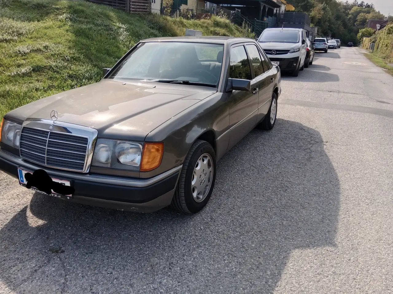 Mercedes-Benz Baureihe 124 300 e 4-matic, foto 1