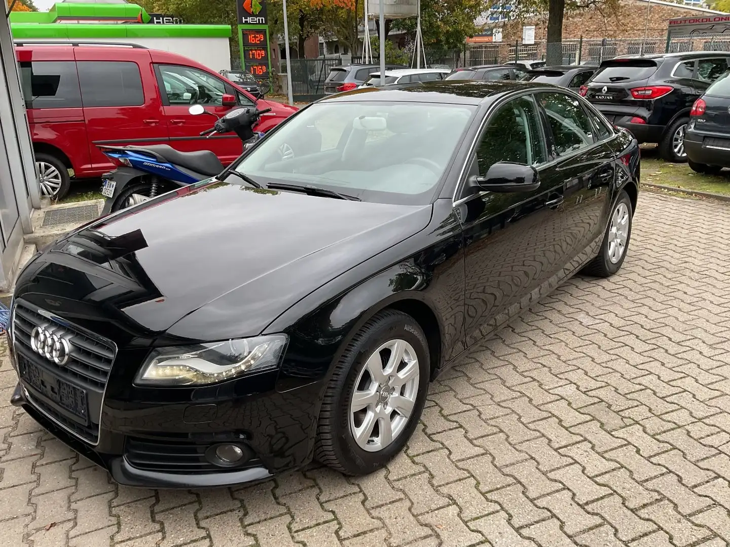 Audi A4 Lim. Ambiente Schwarz - 2