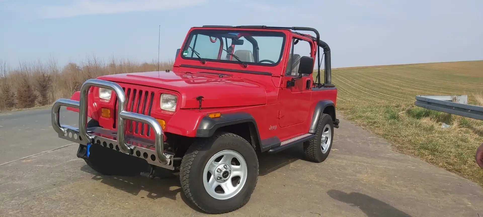 Jeep Wrangler 2.5 Rouge - 1