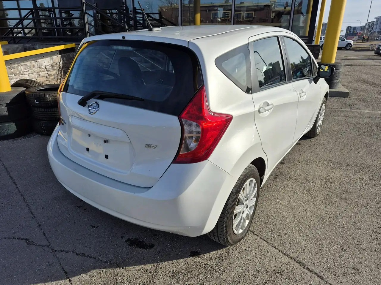 Nissan Note снимка Nissan Note