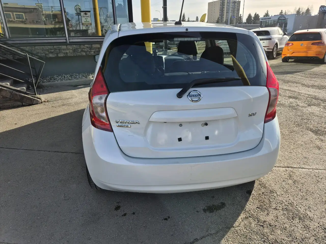 Nissan Note снимка Nissan Note