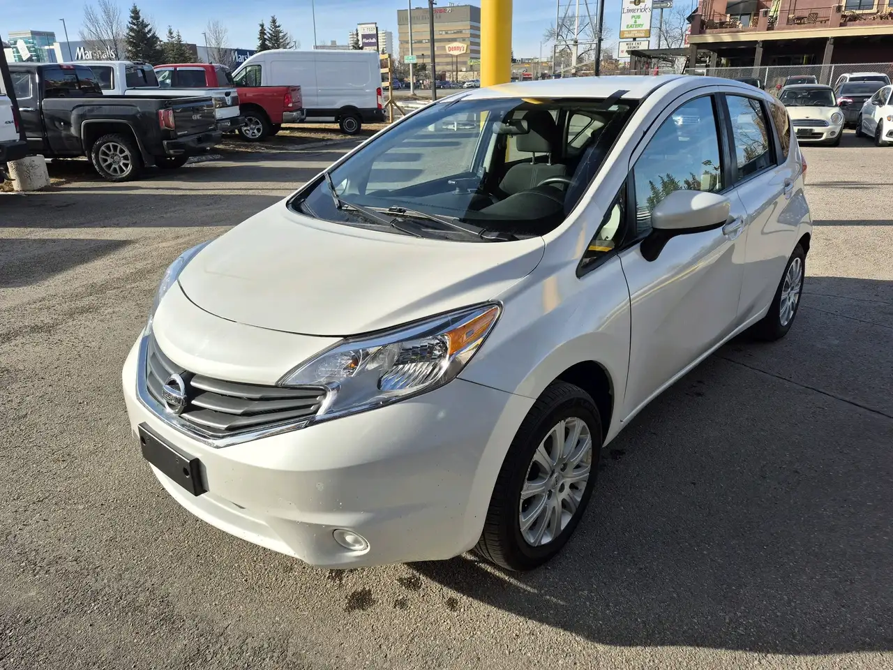 Nissan Note снимка Nissan Note