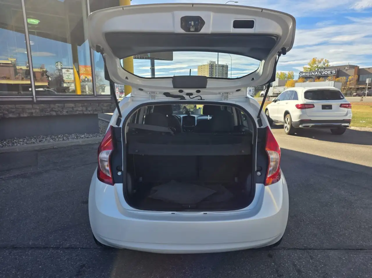 Nissan Note снимка Nissan Note