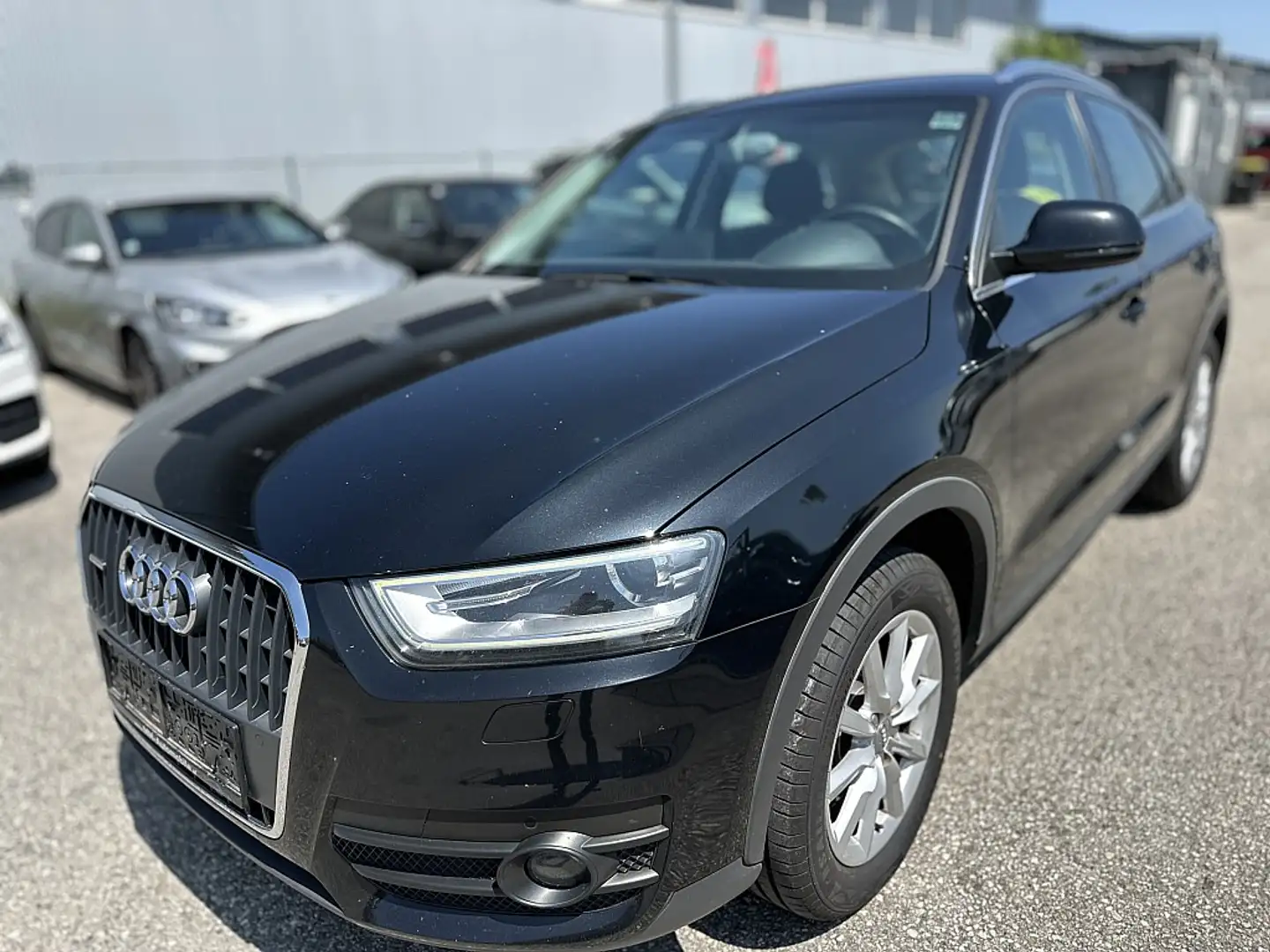 Audi Q3 2,0 TDI quattro *Pickerl 9/2025+4* Nero - 1