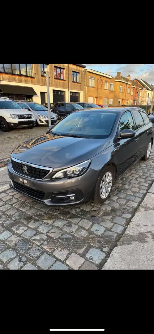 Peugeot 308 - 1