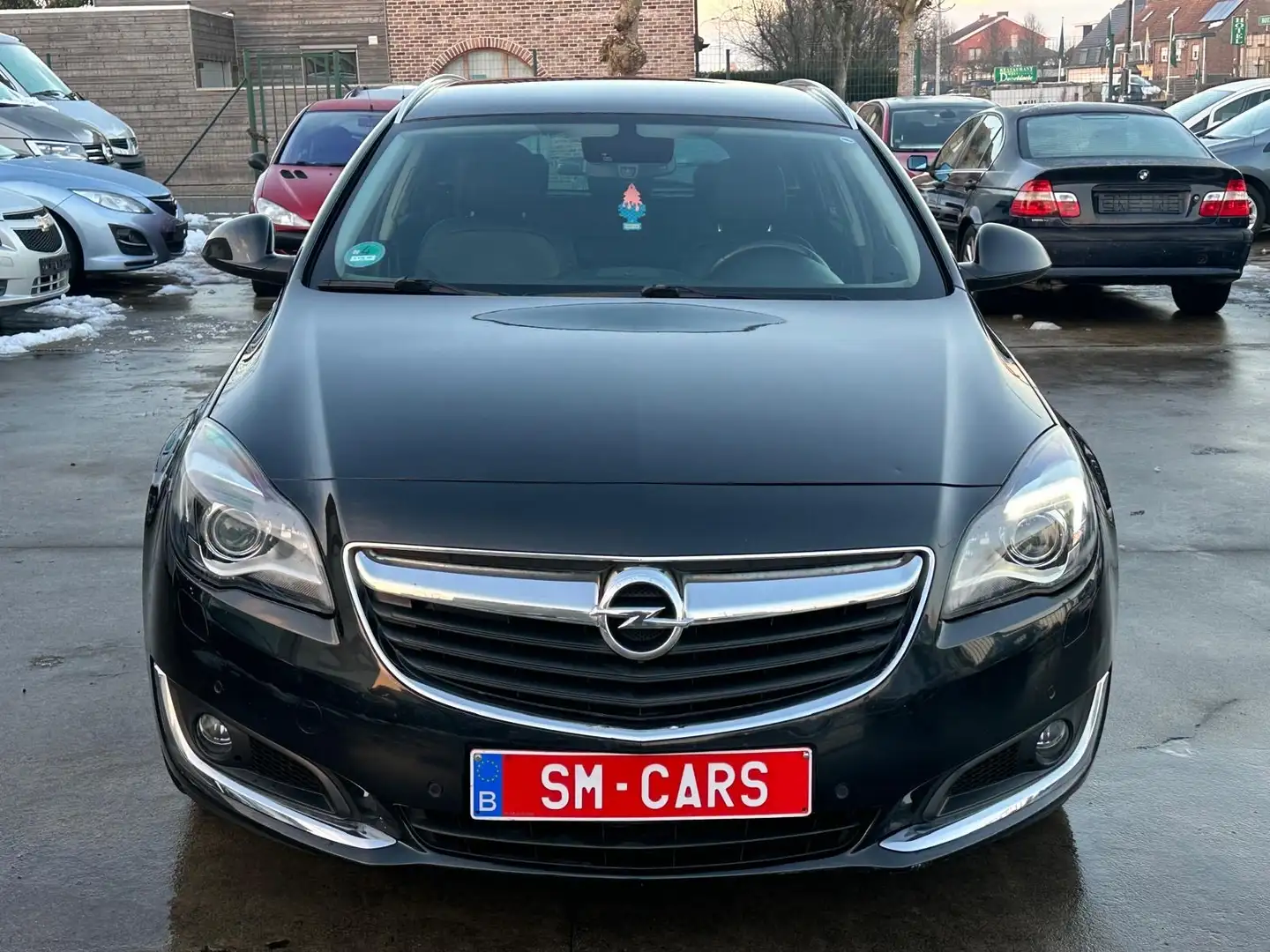 Opel Insignia 1.6 CDTI Sports Tourer Start/Stop Business Edition Noir - 1