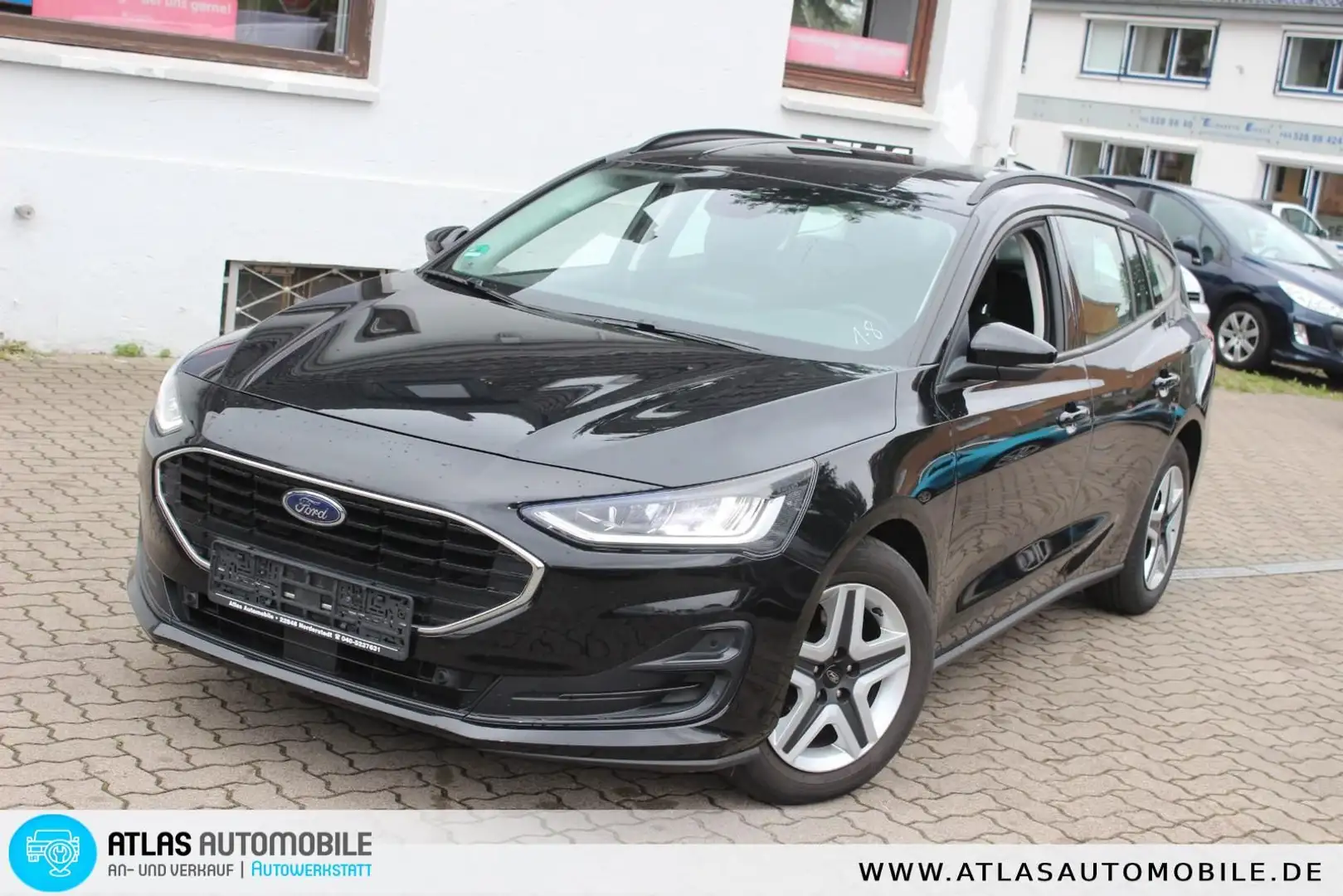 Ford Focus Turnier 1,5 EcoBlue Cool & Connect NEU MOD Schwarz - 1