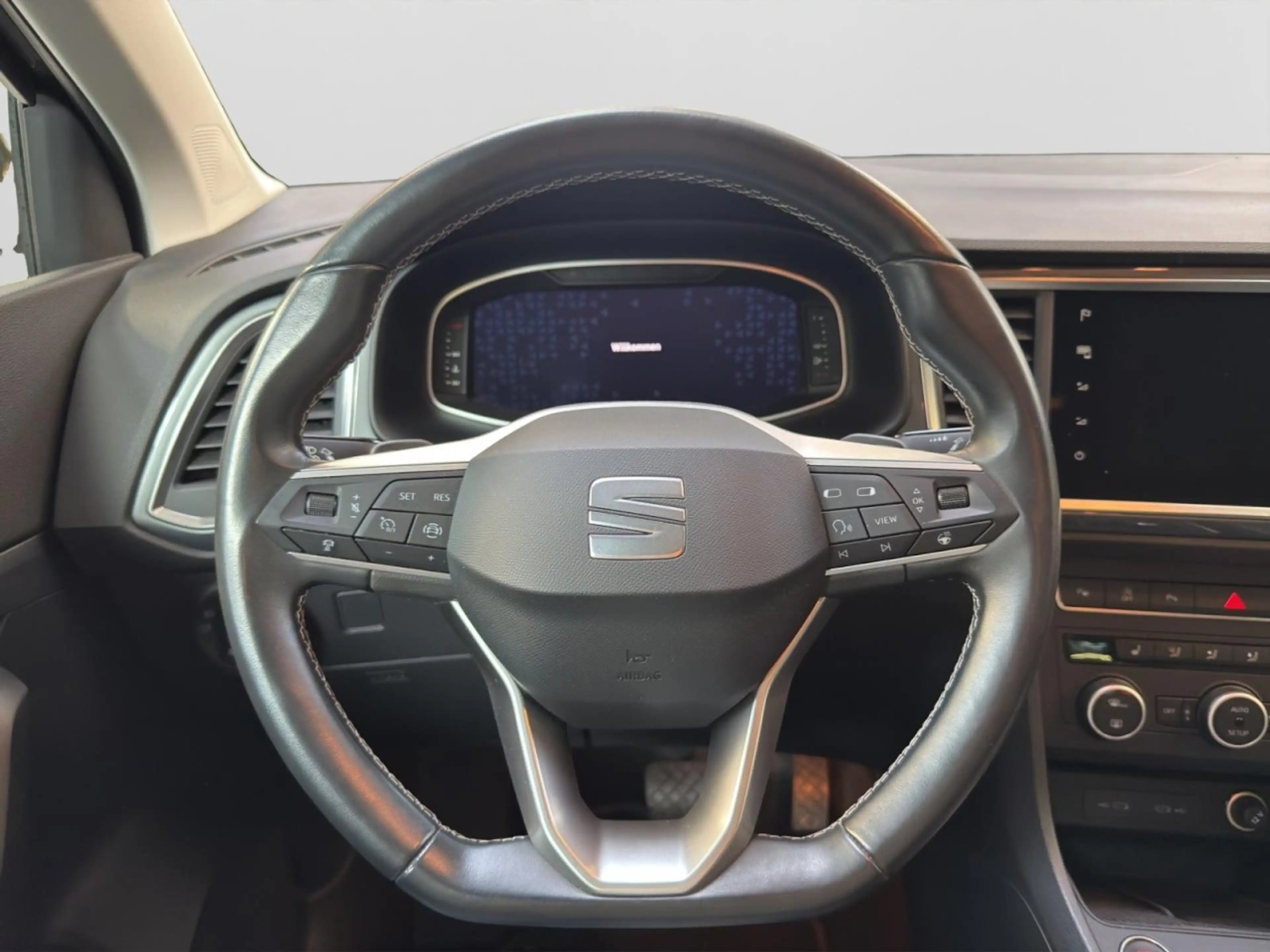 SEAT Ateca Style 1.5 TSI AHK, LED, Navi, SHZ Klima Navi — photo 12